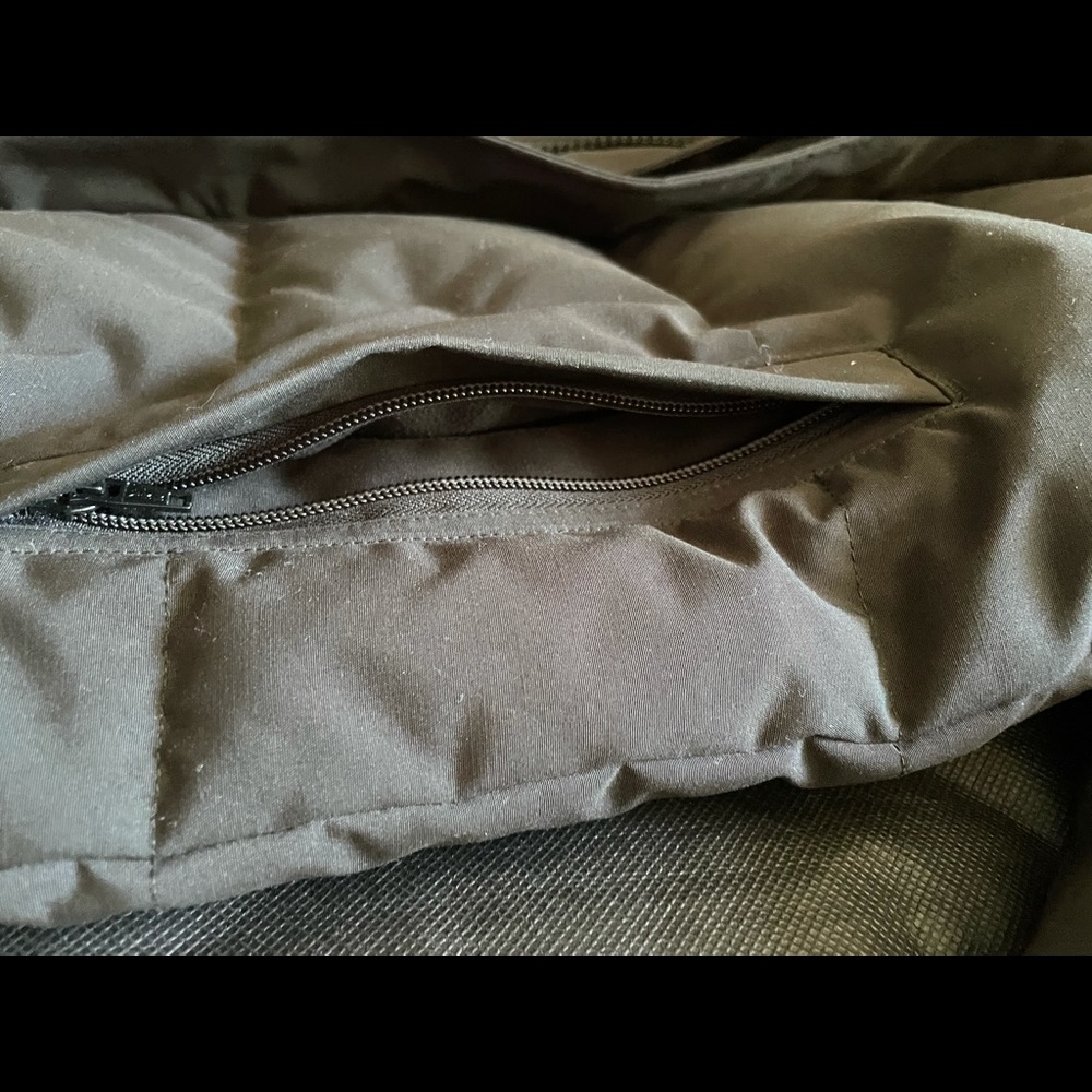 Canada Goose Macmillan Parka - Picture 4 of 11